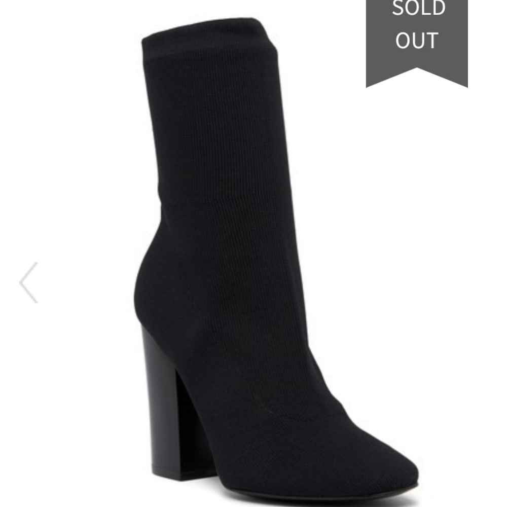 Kendall & Kylie Hailey 2 Ribbed Knit Bootie NWOT